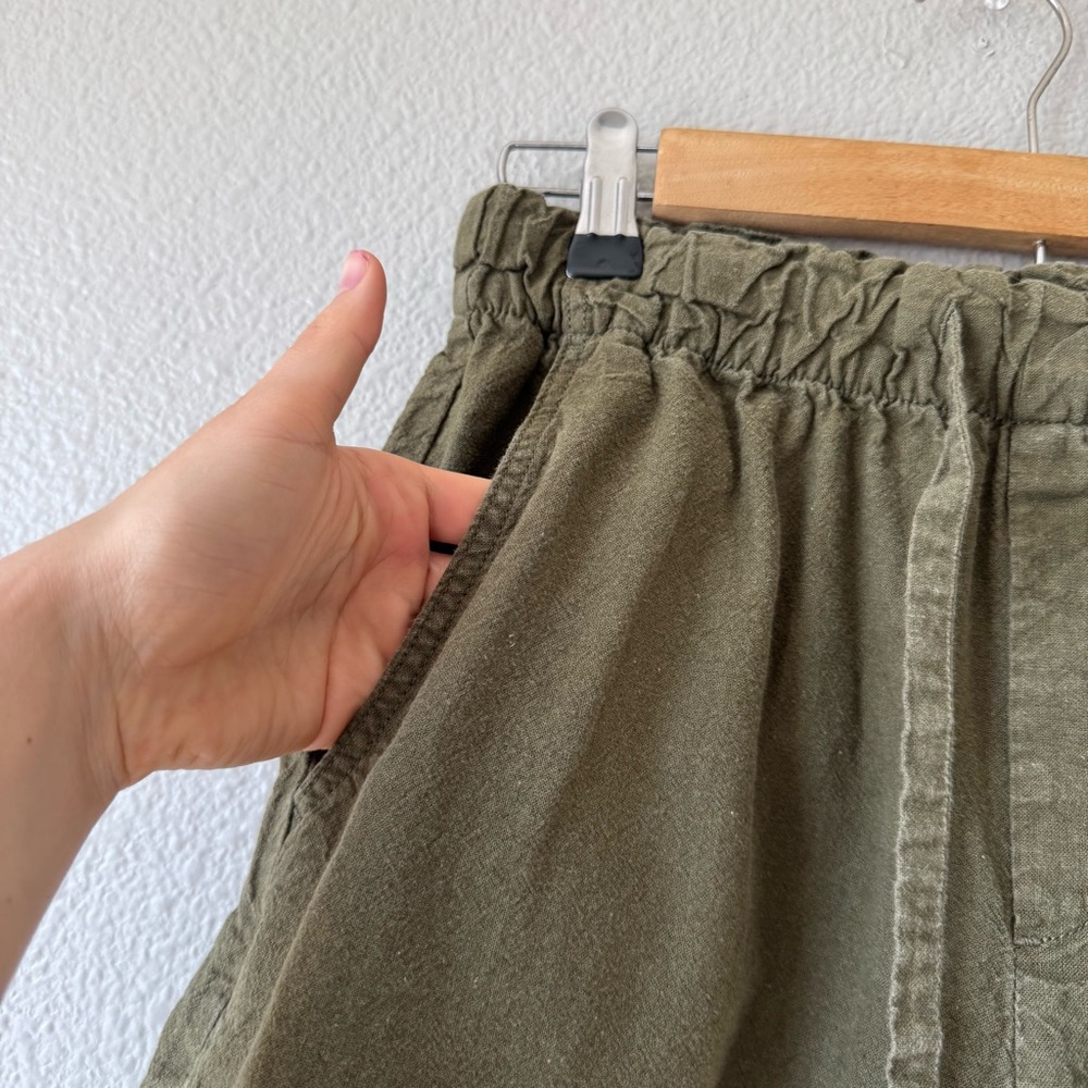 Uniqlo Paperbag Linen Shorts High Waisted - Picture 7 of 7
